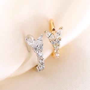 Orecchini a cerchio a farfalla da 20 g in argento sterling, orecchini a cartilagine, elica, piccoli orecchini a cerchio, piercing a farfalla, gioielli minimal in oro, regalo per lei