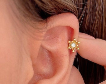 CZ Star 20G helix piercing, Sterling zilveren conch oorbel, gouden bloem kraakbeen oorbel, starburst schroef terug oorbel, ster barbell oorbel