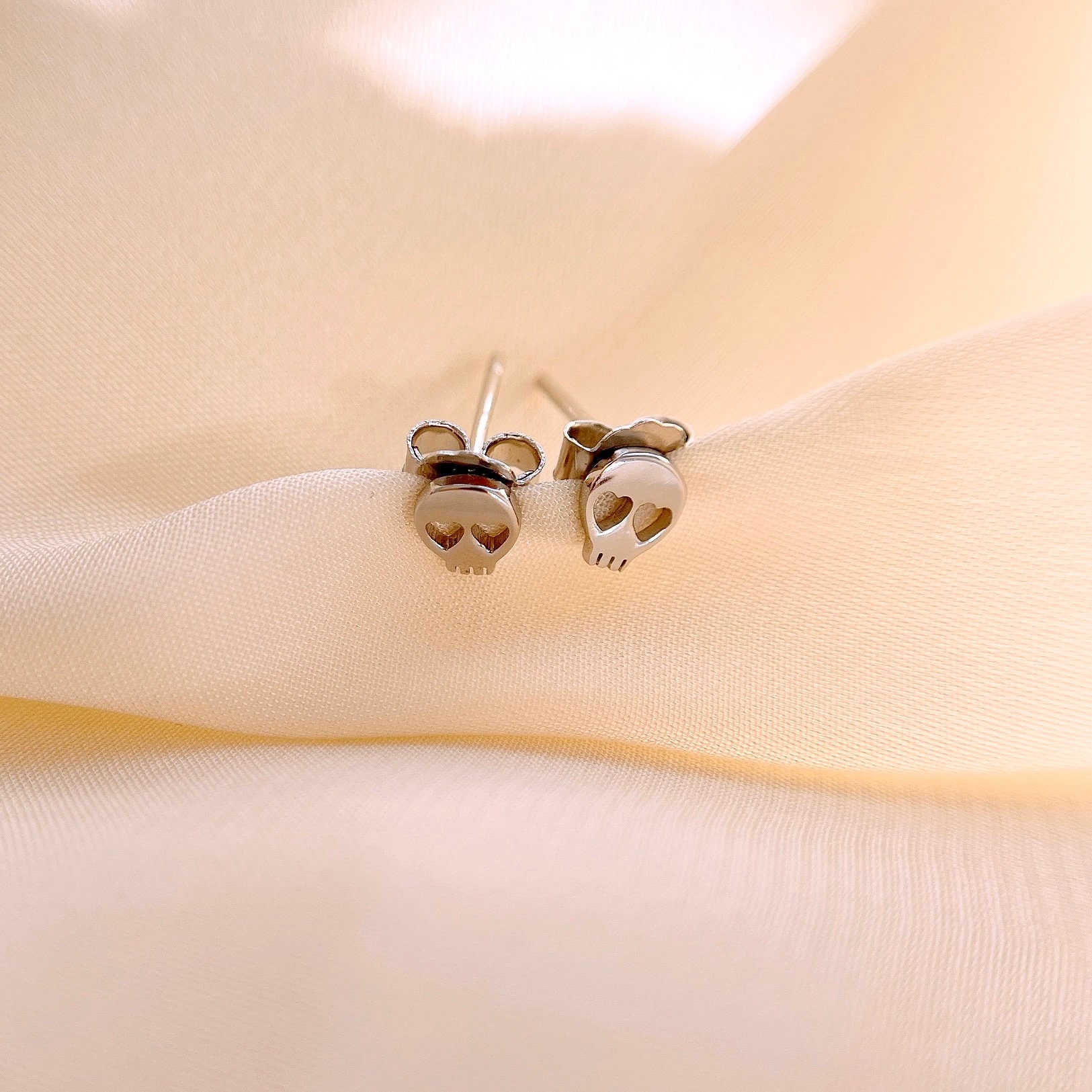 ECHOOY Orecchini da donna, in argento sterling 925, con teschio gotico