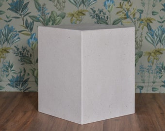 Socle en marbre beige - table d’appoint