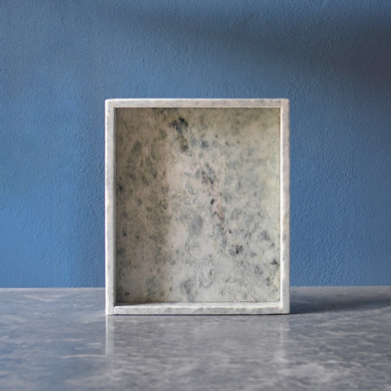 blue marble organizer bathroom set jewellery box Fourre-tout catch all pinta verde marble minimalist cm 22 X 26 marble ottoman tray image 3