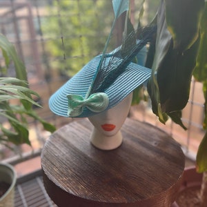 Sidewinder Fascinator| Feathered Fascinator| Women&#39;s Hat | Polo ClassicFascinator | Kentucky Derby Hat| Tea Party Hat | Wedding Guest Hat