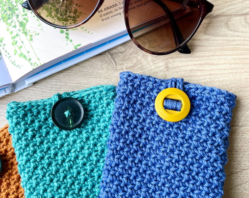 Crochet glasses case pattern, easy crochet pouch pattern for sunglasses and reading glasses