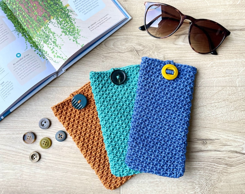 Crochet glasses case pattern, easy crochet pouch pattern for sunglasses and reading glasses