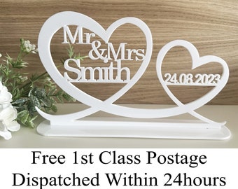 Personalised 'Mr & Mrs' Surname and Date Freestanding Wedding plaque Keepsake Gift Wedding Table Decoration Sign