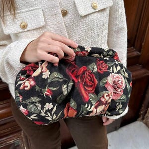 Sac nuage fait main, pochette tapis cousue main, sac de luxe, pochette de soirée avec roses, sac à main tapis fait main roses vintage