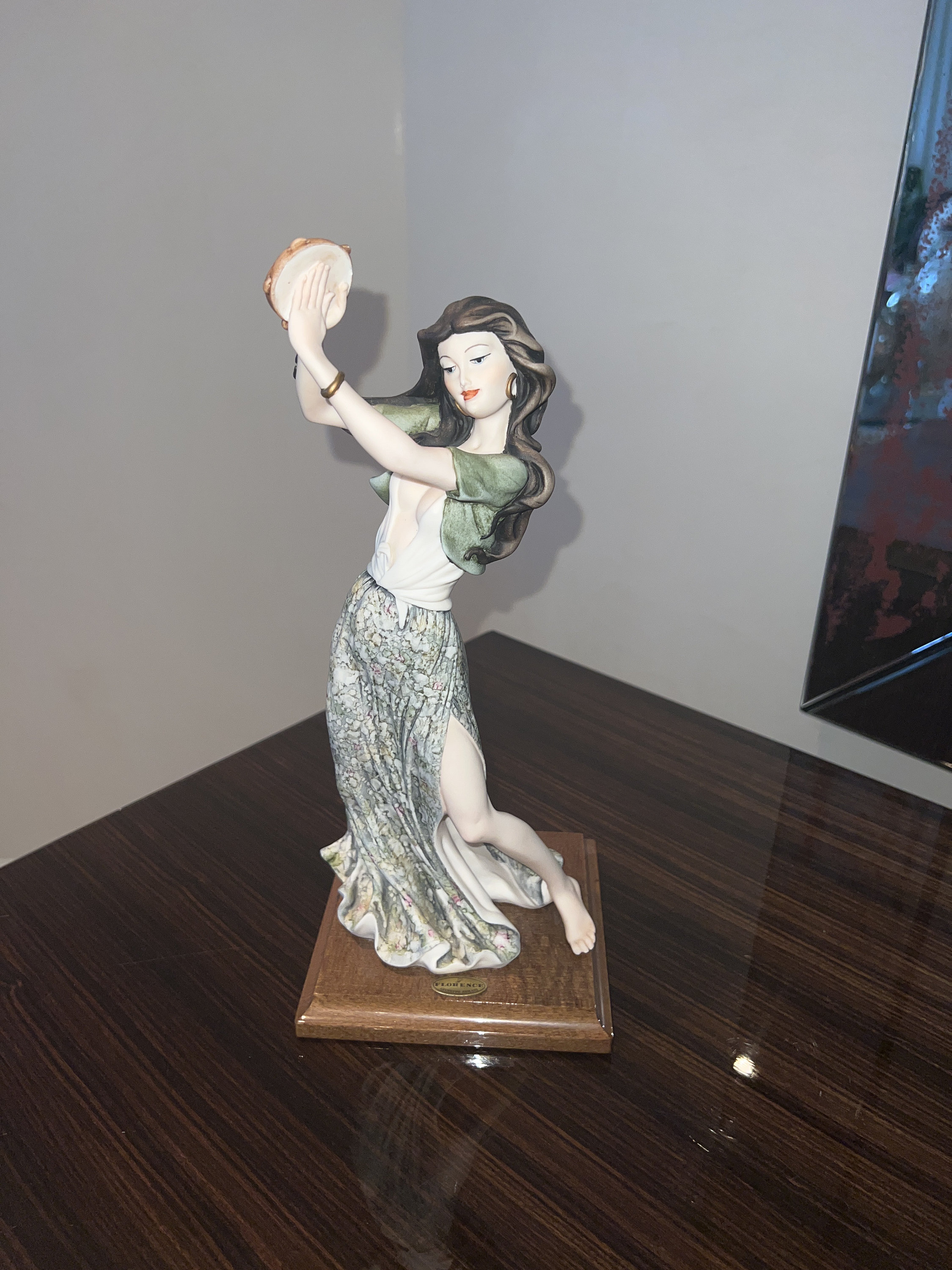 Giuseppe Armani Figurine Gypsy Dancer 0417C Statue Capodimonte Florence