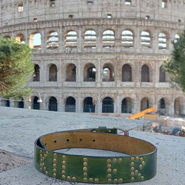 Killergürtel - Einzigartiger Gürtel - Handgefertigt - Made in Italy - Handgefertigte Schnalle - Unisex - Grüne Farbe - Leder - Bronzenieten