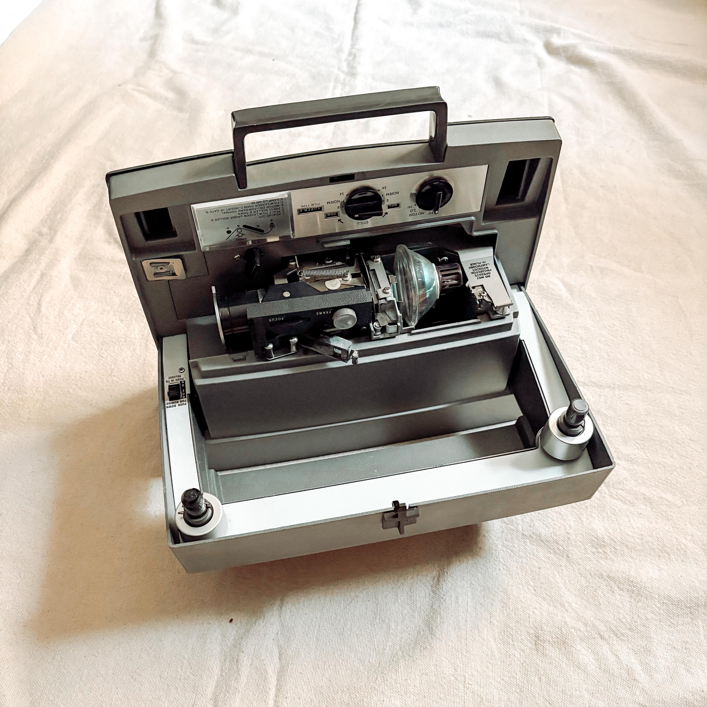 Vintage 8mm Movie Projector - Etsy