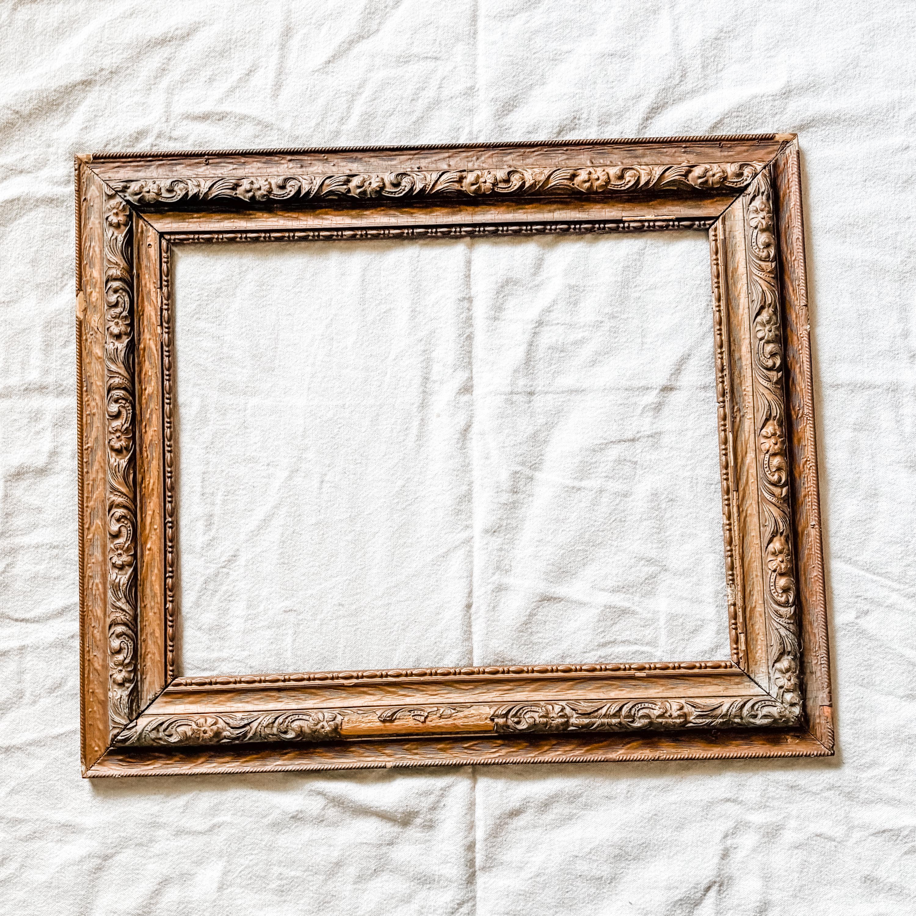 Vintage large carved wood picture frame / vintage frame / carved wood art frame / decorative wooden frame