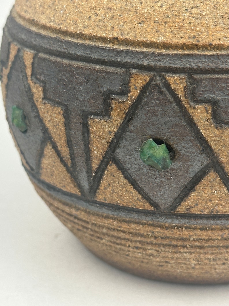 Artisan Stoneware Etched Pottery Bowl W/ Stone Accents Signed Emking