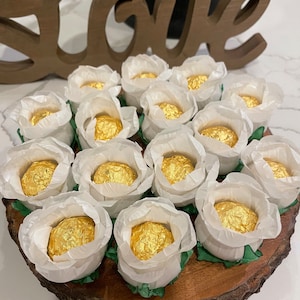 Witte handgemaakte truffelpapiertjes (forminha's)