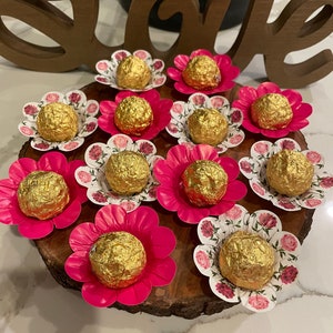 50 Floral/Hot Pink Hand Made Truffle Wrappers (forminhas)