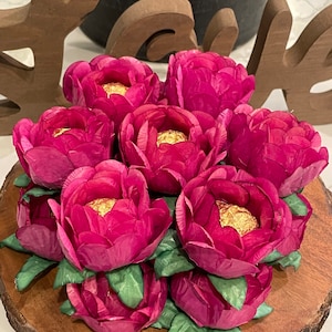 Hand Made Hot Pink Truffle Wrappers (forminhas)