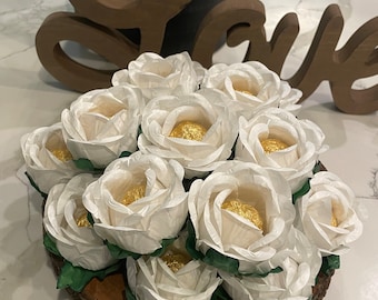 White Hand Made Truffle Wrappers (forminhas)