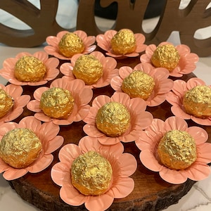 50 Guava Hand Made Truffle Wrappers (forminhas)