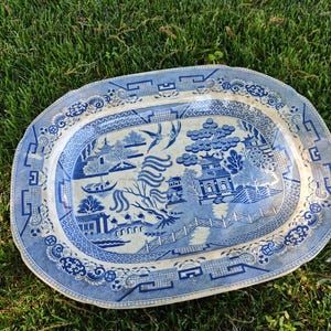 Antique Blue Willow Platter – Victorian Staffordshire Style – English Pottery – 19th Century Ceramic Serving Tray – Large 44.5 cm