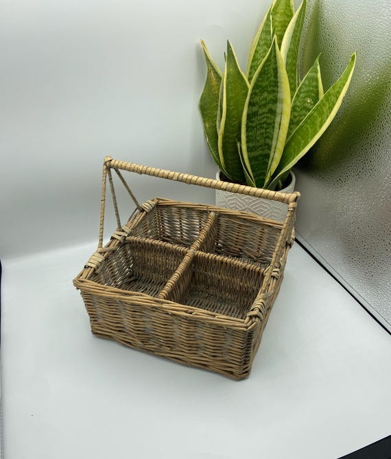 ヴィンテージ　藤かご ヴィンテージの籐バスケット - Etsy 日本