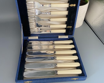 Vintage Dixon Silver Plate Fish Cutlery – Set of 6 in Case