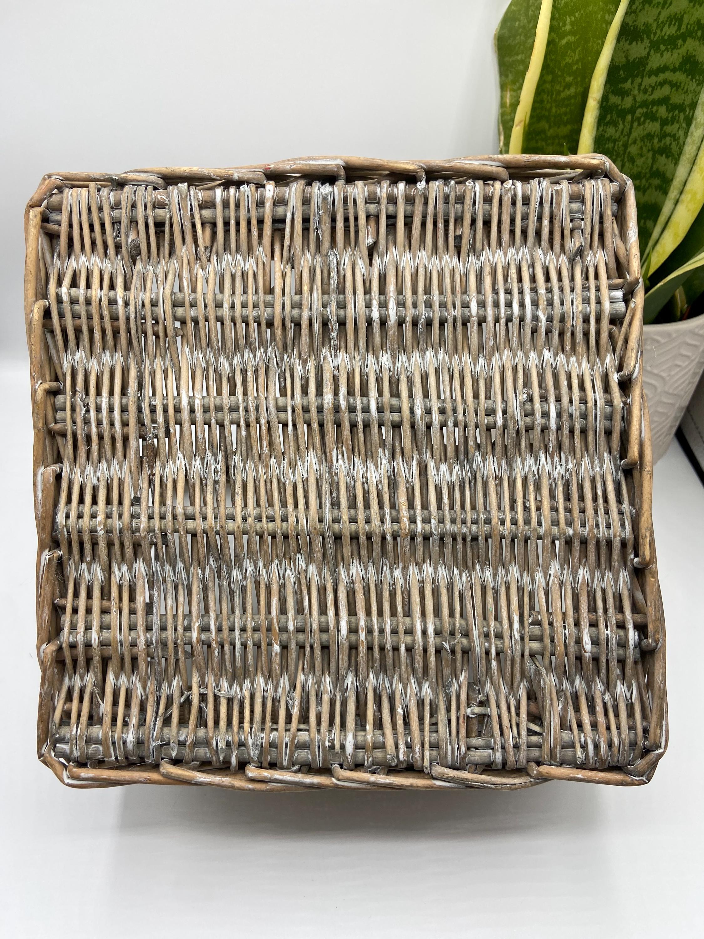 ヴィンテージの籐バスケット - Etsy 日本