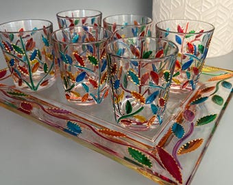Zeldzame vintage handgeschilderde borrelglasset met dienblad – kleurrijke bladeren en gouden details