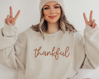 Thankful Sweatshirt, Thanksgiving Sweatshirt, Simple Thankful Mom Sweater, Fall Crewneck, Fall Apparel, Women Fall Shirt, Cute Fall Pullover