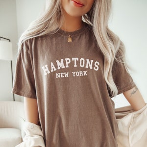 Hamptons Shirt, Comfort Colors Trendy Preppy T Shirt, Aesthetic College Shirt, Oversized Minimalist Tee, The Hamptons New York Shirt
