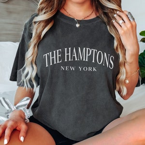 The Hamptons Shirt, Comfort Colors Trendy Preppy T Shirt, Aesthetic College Shirt, Oversized Minimalist Tee, The Hamptons New York Shirt