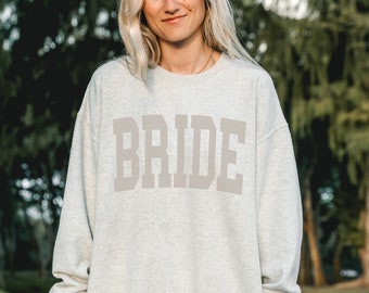 Retro Bride Sweatshirt, Future Mrs Sweatshirt, Bride Gift, Trendy Fiancee Sweater, Wedding Crewneck, Bachelorette Sweatshirt,Engagement Gift