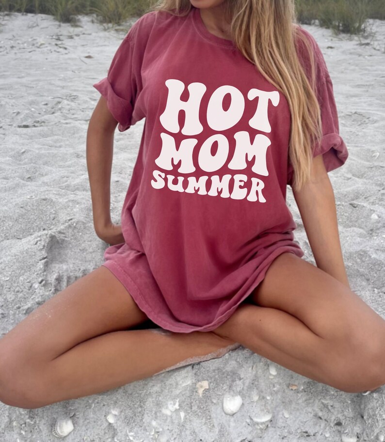 Hot Mom Summer Shirt, Comfort Colors Retro Mom Shirt, Mom T Shirt, Mama Shirt, Gift for Mom, Summer Beach Shirt, Vacation Shirt,Hot Mom Club Crimson