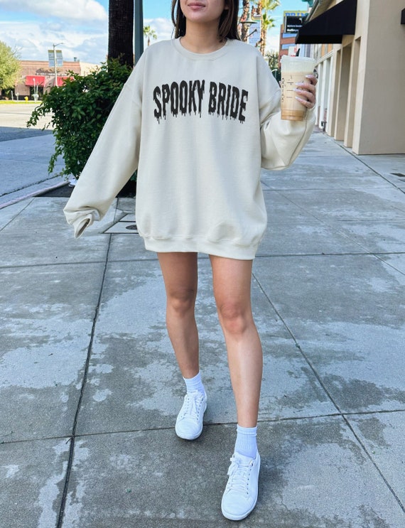 Spooky Bride Sweatshirt, Retro Halloween Bride Sweatshirt, Halloween Bachelorette, Engagement Gift, Wedding Gift, Bridal Shower Crewneck