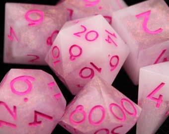 Dancing Pink - 7 Piece Dice Set (pink and white)