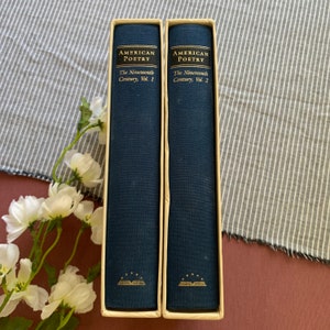 Autores americanos/Poesía americana/La Biblioteca de América/Libros de decoración vintage