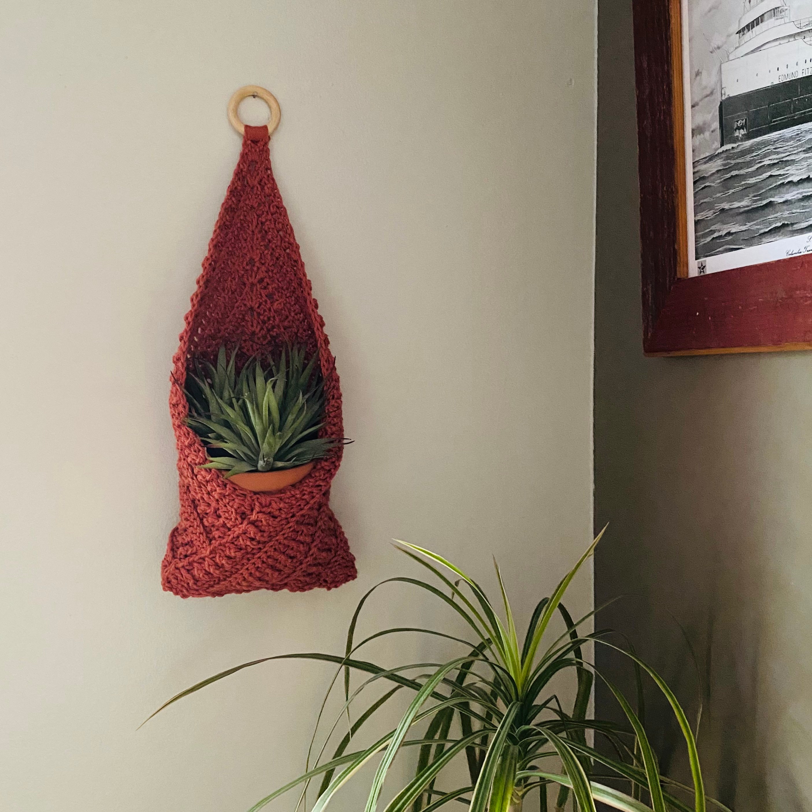 Crochet Hanging Basket Pattern Wall Pocket Organizer Wall Hanging Boho ...