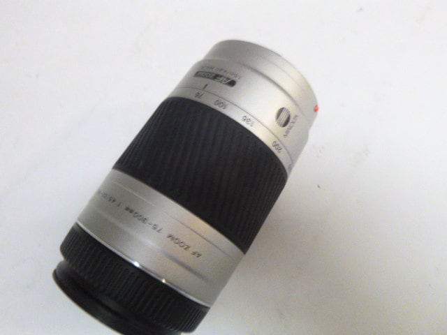 MINOLTAα507si  とAF LENS 75-300 Minolta AF 75-300mm F4.5-5.6D Macro Zoom Lens, caps, hood, nice