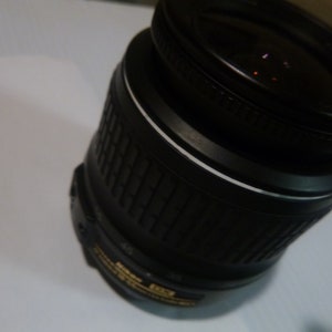Nikon D40 Digital SLR Camera image 9