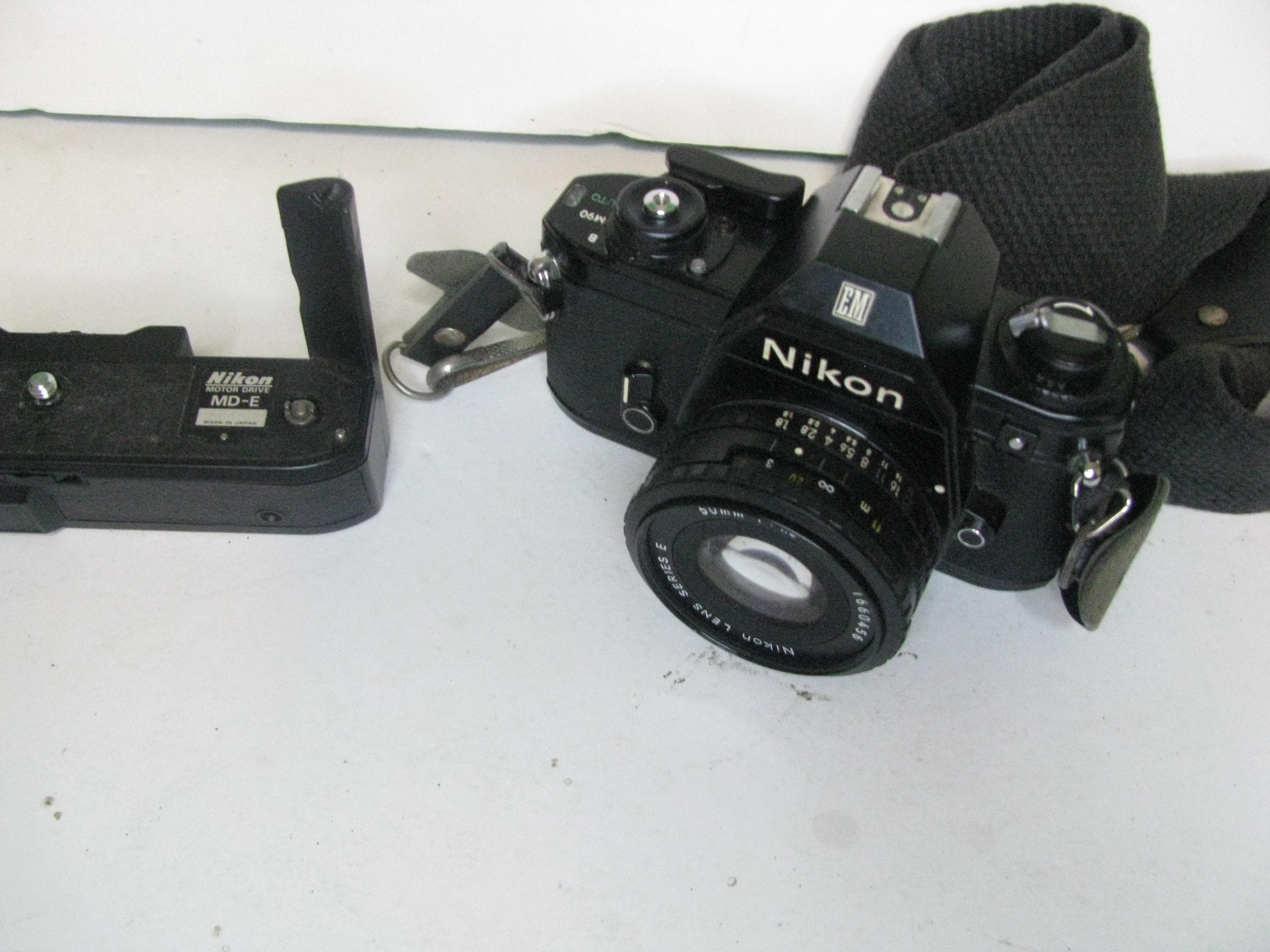 ニコン EM 35 mm SLR とニコン 50 mm f1.8 - Etsy 日本