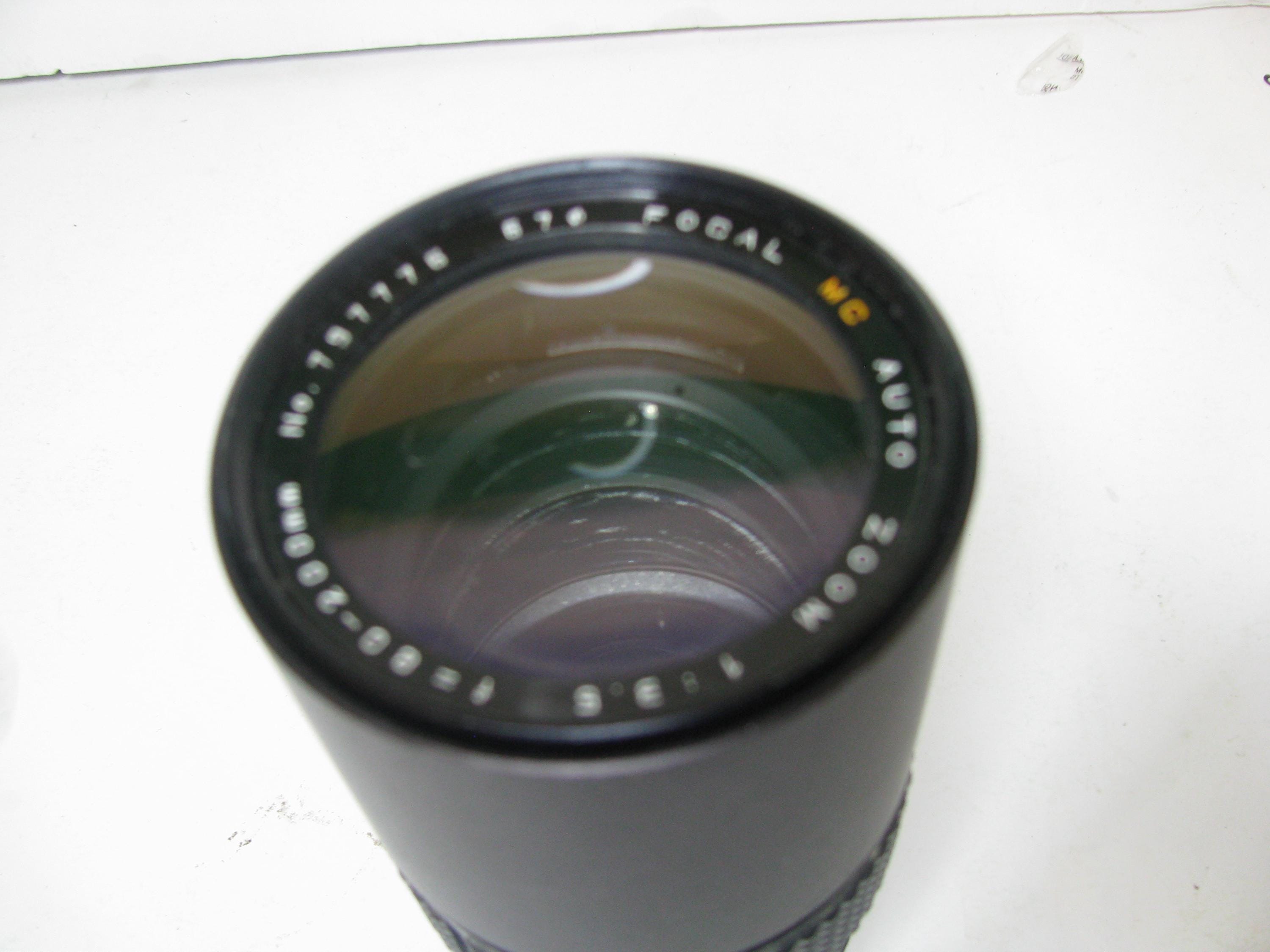 Camera Lens Focal MC Auto Zoom 1 : 3.5 F=80 - 200mm Lens Made in