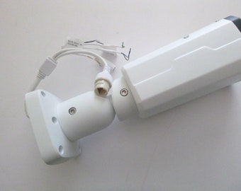 IPC2322EBR-DPZ28     2MP Motorized VF Network IR Bullet Camera