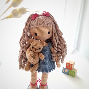 Spanish Pattern Amigurumi Esperanza Doll