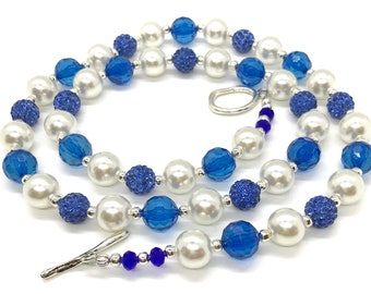 Le collier de perles Cobalt & Pearl de 73,7 cm fabriqué à la main est léger – rehausse votre look de jour comme de nuit !