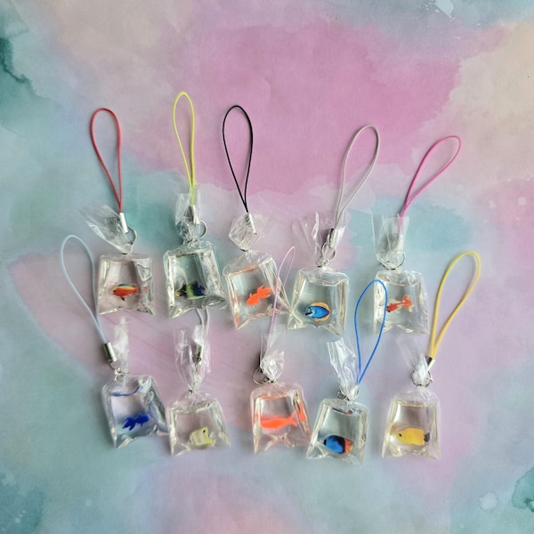Fish Phone Charm: Beaded Ocean-Inspired Keychain