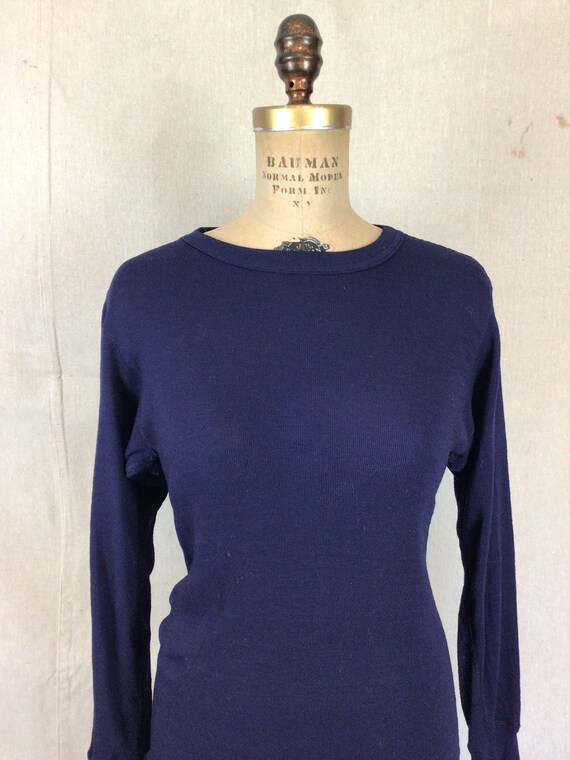 Vintage 60s Tee | Vintage navy blue knit top | 19… - image 2