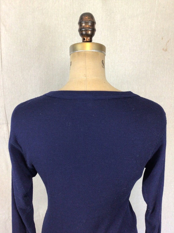 Vintage 60s Tee | Vintage navy blue knit top | 19… - image 8