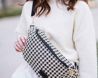 Avril Patterned Oversized Belt Bag: Checkered Fanny Pack