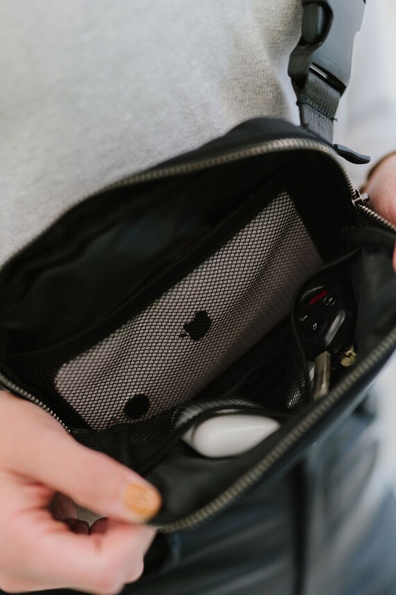 Black Nylon Zip Fanny Pack