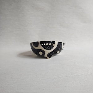 Handbuilt, handpainted porcelain herb stripper bowl with integral garlic/ginger/turmeric grater - a perfect gift for the cook in your life!