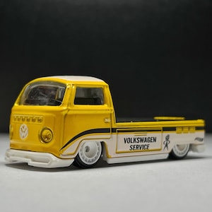 Volkwagen T2 Pick-up 1:64 Diecast