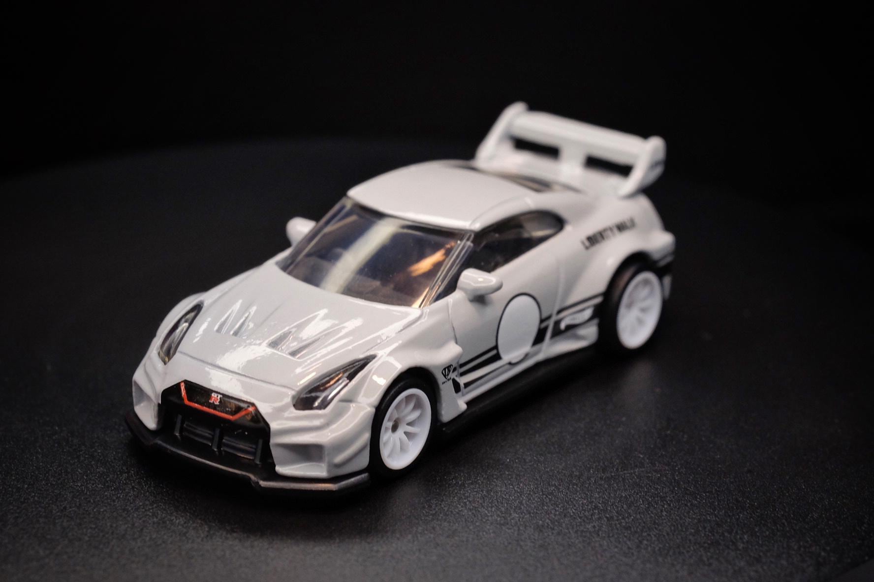 Custom Lb-silhouette Works GT Nissan 35GT-RR Ver.2 - Etsy