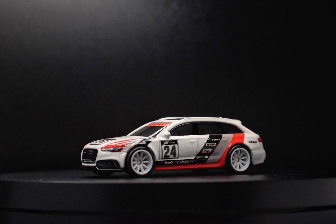 4R-779 Dream Models 1/64 アウディ RS 6 Avant Audi RS 6 Avant Custom Hot Wheels 1:64 Die-cast - Etsy